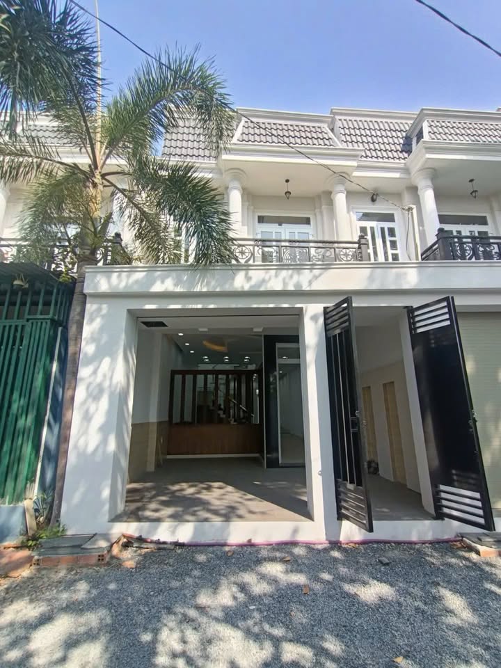 Nhà phố Phú Hoà Đông, Củ Chi 100m² giá 2.9 tỷ - Pháp lý hoàn chỉnh, hỗ trợ vay ngân hàng!