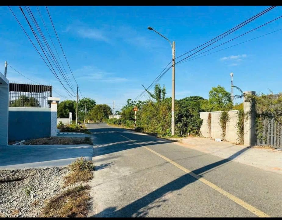 Nhà mới tại Phước Hải, Đất Đỏ, 120m² giá 2.1 tỷ - Sẵn sàng vào ở ngay!