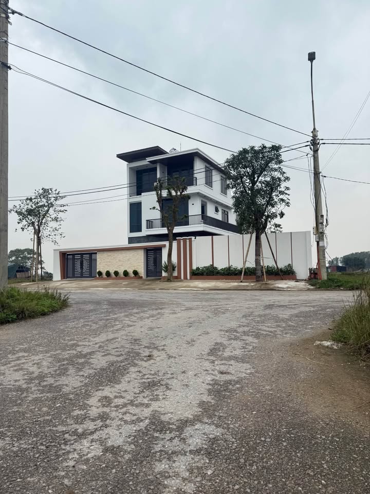 Đất ĐẦU VE Tân Phong 125m² giá 1.8 tỷ - Tiện ích bạt ngàn!