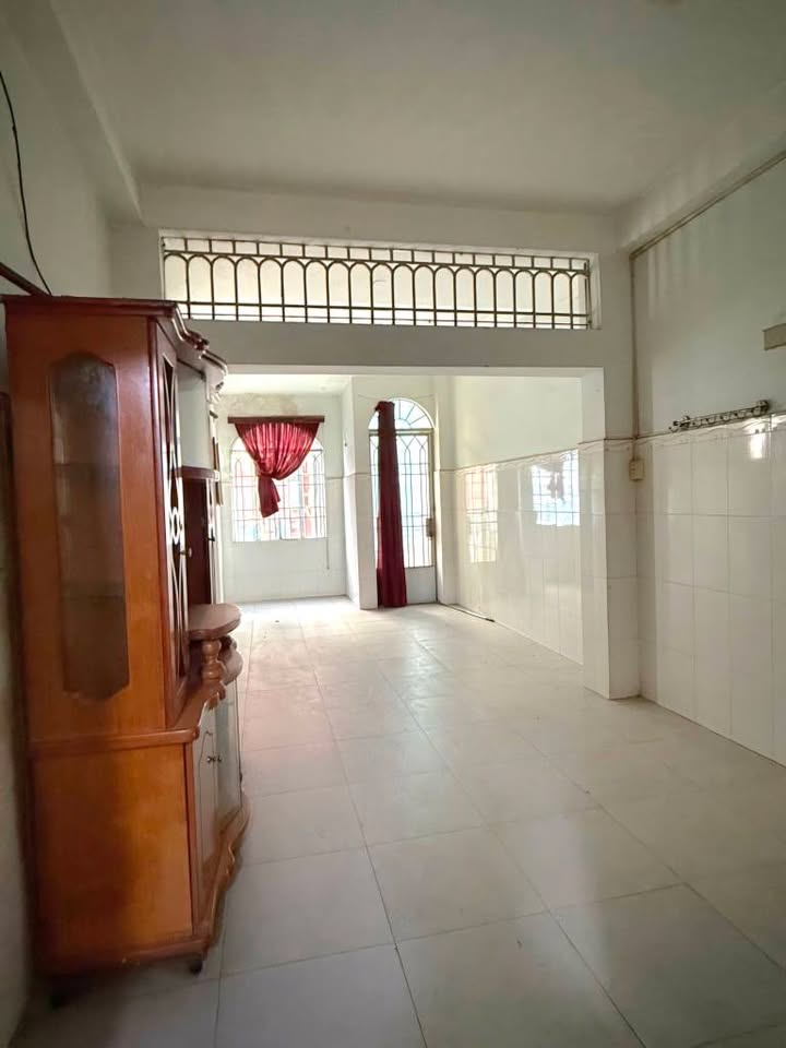 Nhà 4 Tầng 73m² Tại Tùng Thiện Vương, Quận 8 - Giá Chỉ 7.3 Tỷ!