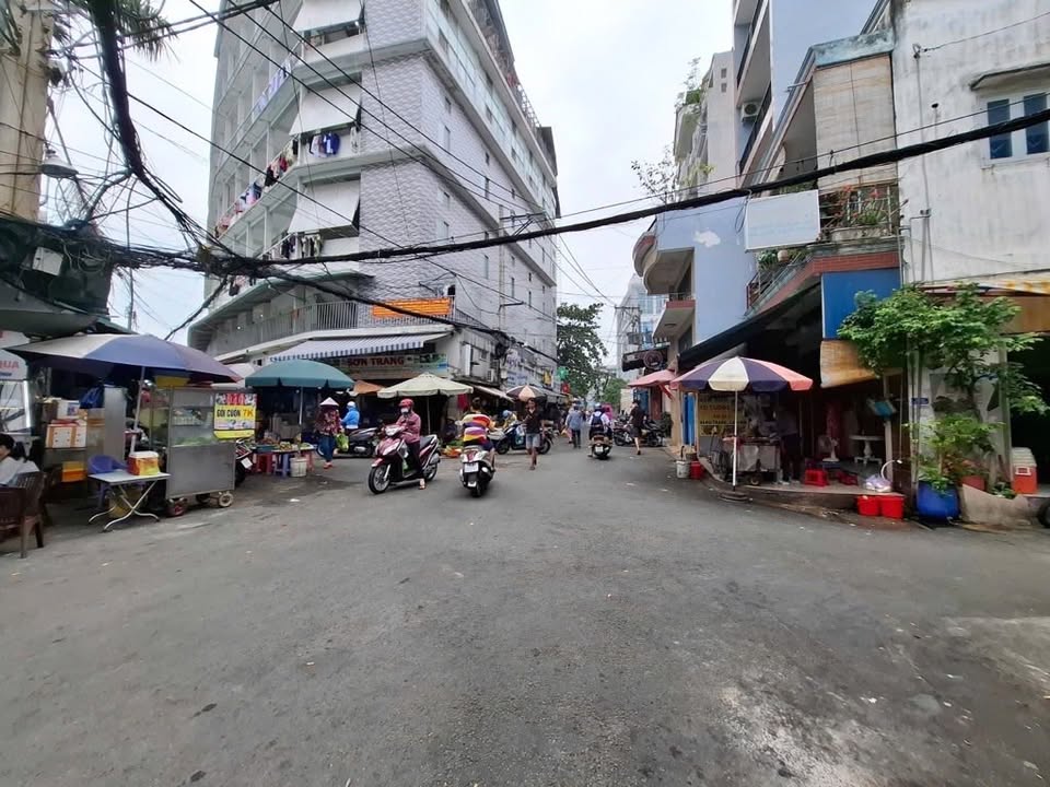 Đất Tân Bình 62m² giá 8.5 tỷ - Hẻm xe hơi, gần vòng xoay Lê Đại Hành!