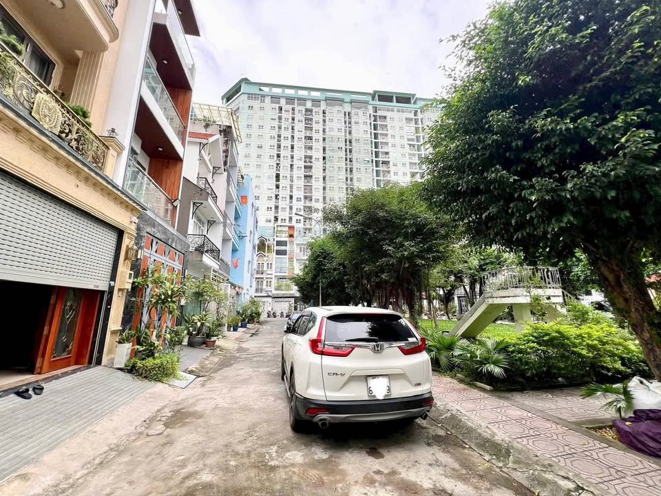 Đất Tô Hiệu Tân Phú 70.7m² giá 8 tỷ - Đối diện công viên, ô tô vào tận nhà!