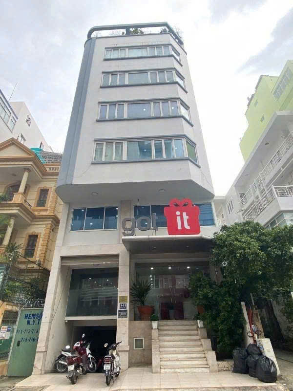 Cho thuê tòa nhà văn phòng 900m² tại Nguyễn Văn Thủ, Quận 1 - Vị trí đắc địa, giá tốt!