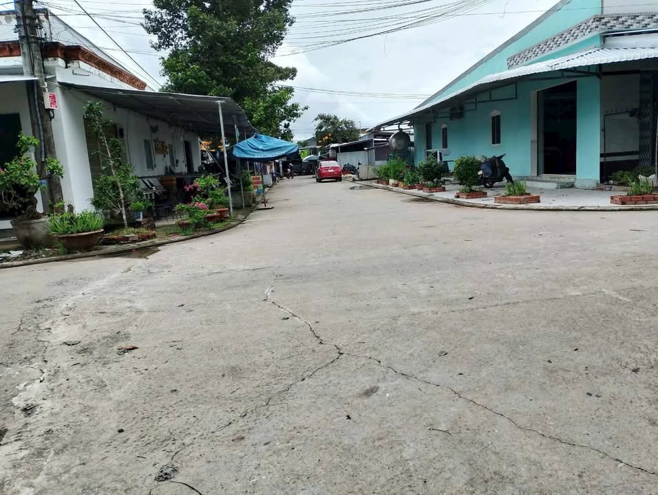 Bán nhà cấp 4 Trường Long, Phong Điền 100m² giá chỉ 900 triệu - Cơ hội tuyệt vời cho gia đình!