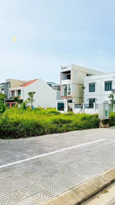 Đất nền Hương Sơ 90m² giá 2.2 tỷ - Hướng Đông Nam, thương lượng tốt!