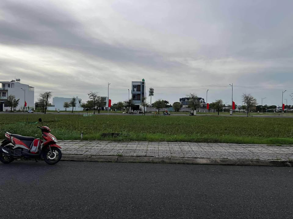 Đất nền Biệt Thự KĐT Happy Home Cà Mau 240m² giá 4.6 tỷ - Gần Hồ Sinh Thái 12ha!