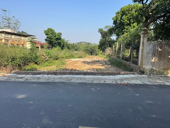 Đất nền thôn Tân Thành, Ba Vì 593m² giá 2 tỷ - Kinh doanh sầm uất!