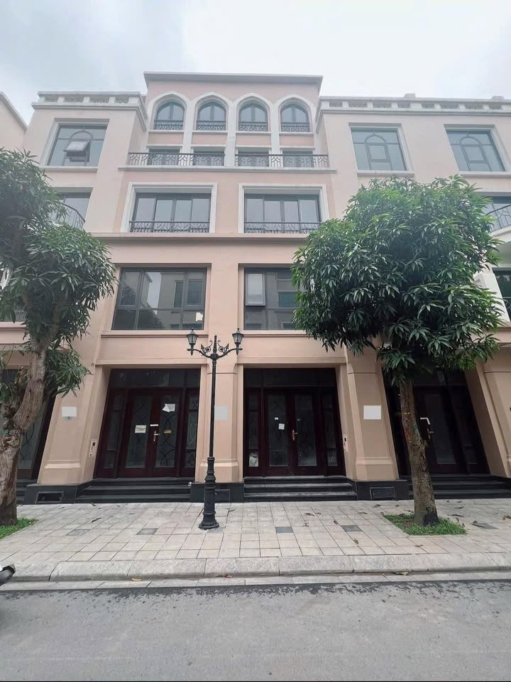 Bán gấp căn hộ Cọ Xanh 48m² tại Văn Giang - Sổ đỏ chính chủ, giá 7.4 tỷ!