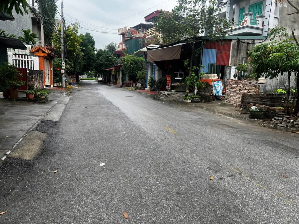 Đất nền ngõ Khúc Thừa Dụ, Thanh Bình, Hải Dương 42m² giá 1.8 tỷ - Gần tiện ích đầy đủ!