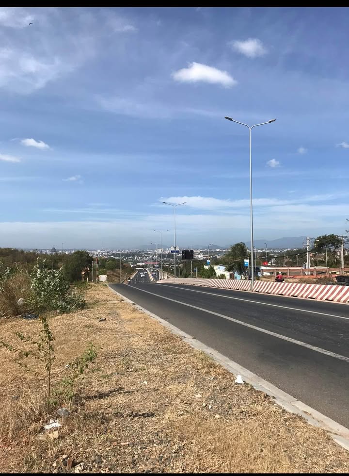 Đất mặt tiền đường Nguyễn Thông, Phú Hài 98m² giá 2 tỷ - Cơ hội đầu tư tuyệt vời!