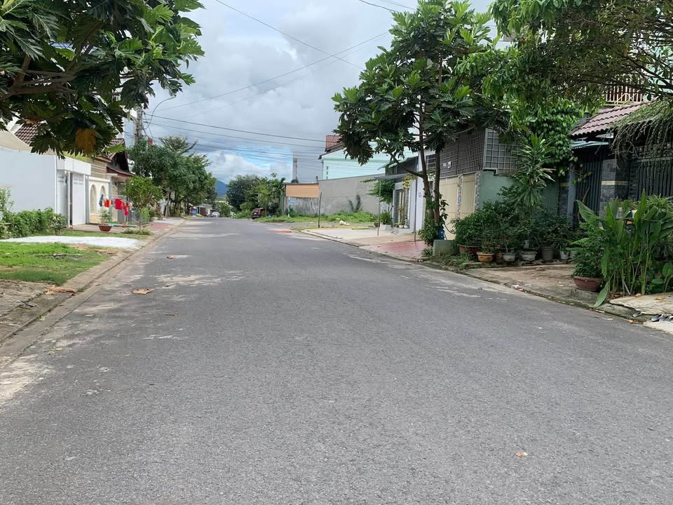 Đất nền phường Trường Chinh, Kon Tum 150m² giá 1.2 tỷ - Vị trí kinh doanh lý tưởng!