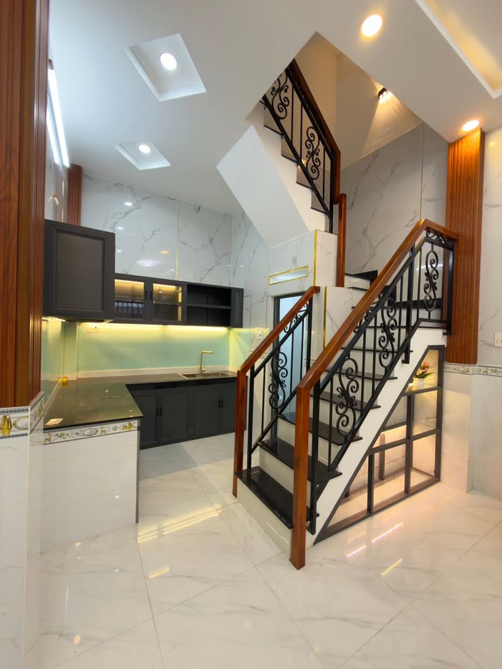 Bán gấp Nhà phố TTQ8 - Âu Dương Lân 30m² giá 3 tỷ - Cơ hội đầu tư hấp dẫn!