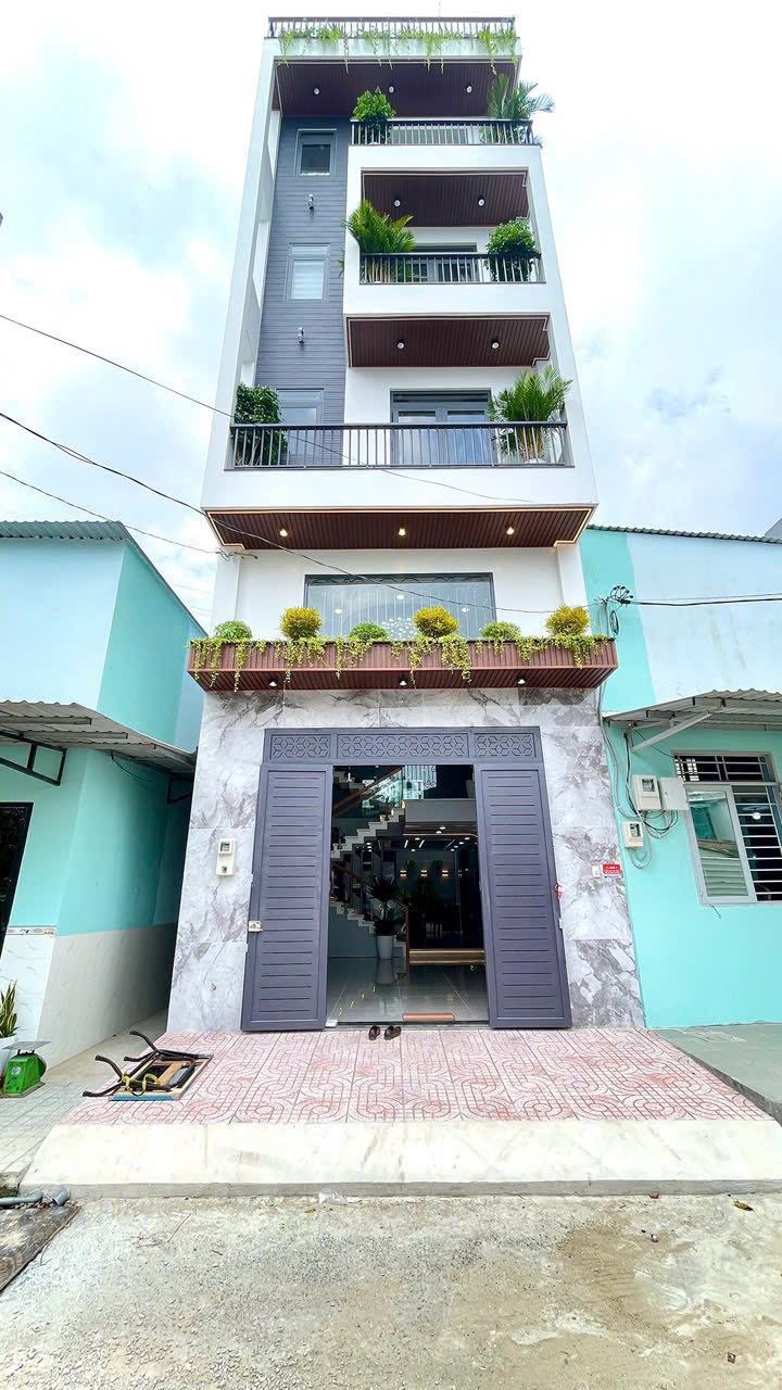 Nhà 5 tầng Tân Chánh Hiệp 335m² giá 8.05 tỷ - Hẻm xe hơi, gần Hiệp Thành City!