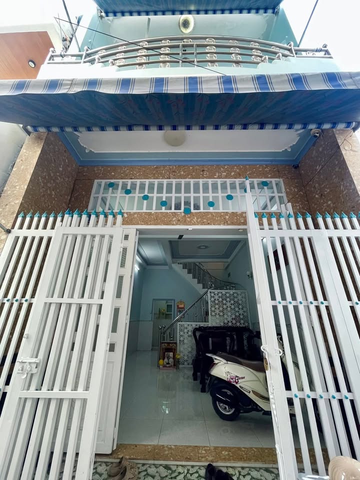 Nhà riêng Hẻm 147 Cách Mạng Tháng 8, 49m² giá 2.5 tỷ - Nhà kiên cố, gần bệnh viện!