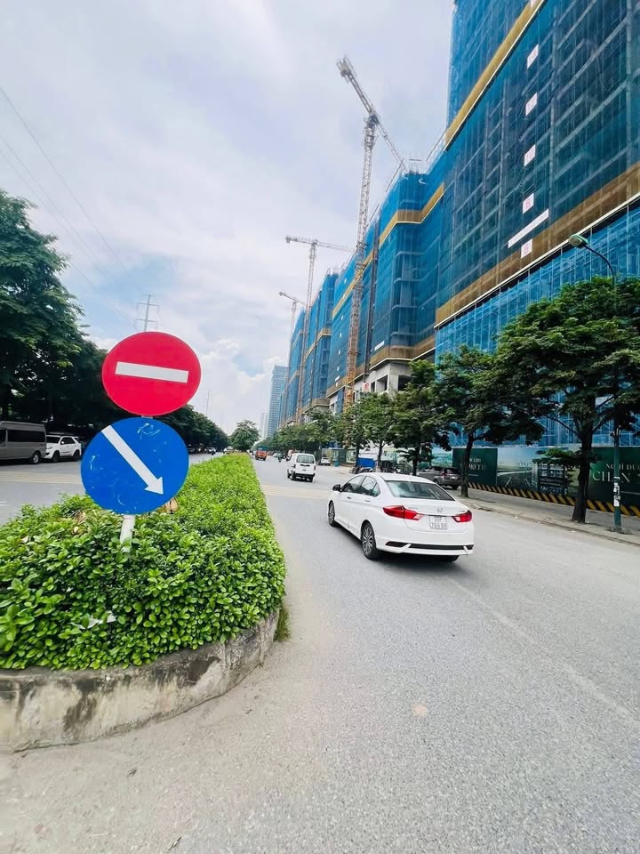 Đất vàng Phú Thượng, Tây Hồ 170m² giá 36.5 tỷ - Cơ hội đầu tư tuyệt vời!