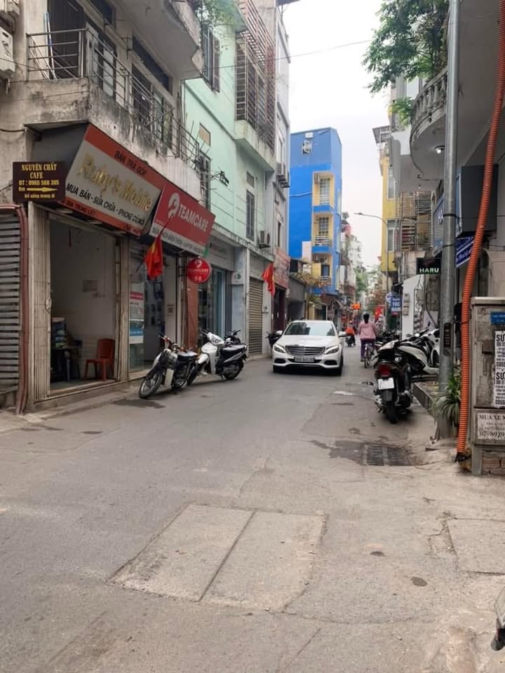 Nhà mặt phố Trung Liệt 65m² giá 20 tỷ - Kinh doanh sầm uất, tiện ích đỉnh cao!