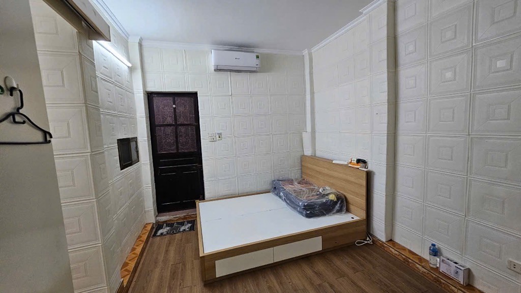 Nhà phố Trần Hưng Đạo 24m² giá 11.5 tỷ - Vị trí trung tâm, giao thông thuận tiện!