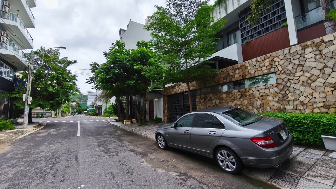 Đất Đô Thị Hòn Xện Nha Trang 80m² giá 5.2 tỷ - View Núi Cô Tiên gần biển!