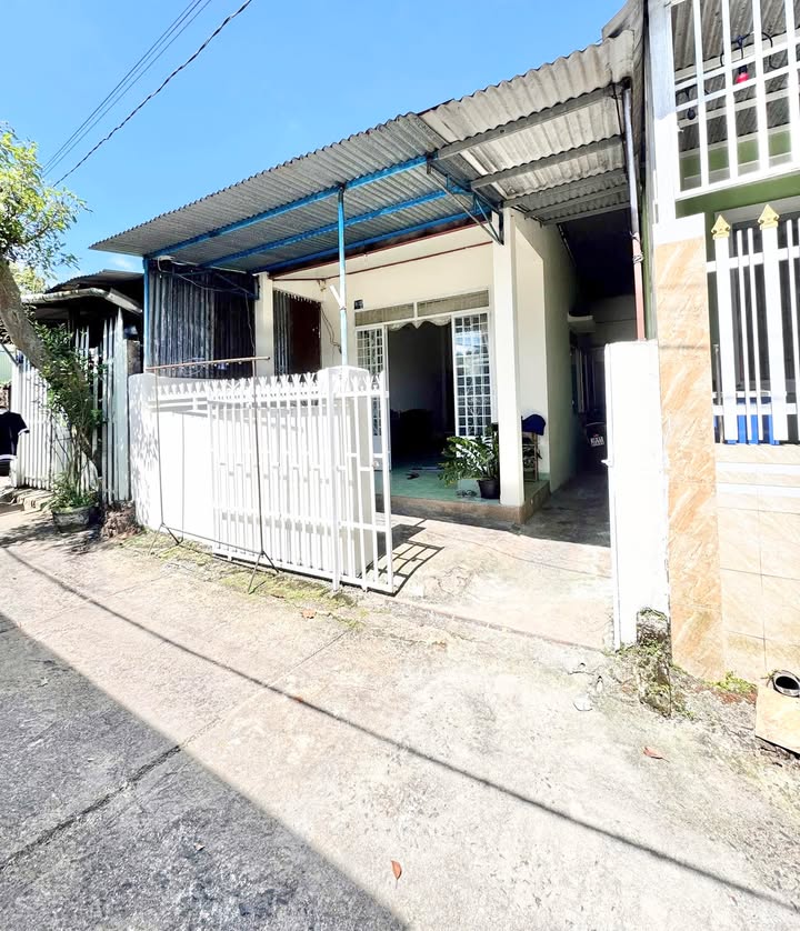 Nhà Bán Bảo Lộc 92.5m² giá 1.9 tỷ - Thổ cư 100%