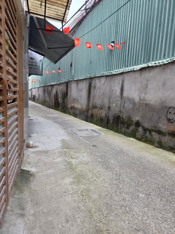 Nhà 2 tầng rưỡi kiệt Hùng Vương Đà Nẵng 47m² giá 4.38 tỷ - Vị trí đắc địa gần trung tâm!