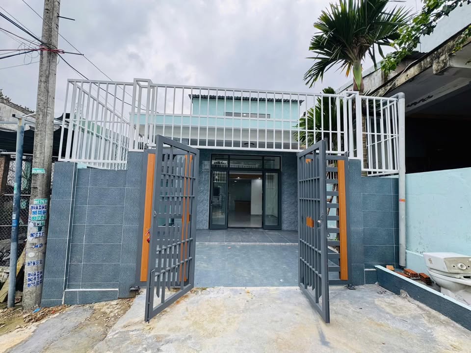 Nhà phố Hòa Thọ Tây 120m² giá 3.1 tỷ - Nhà cấp 4 gác lửng, ô tô vào tận nơi!