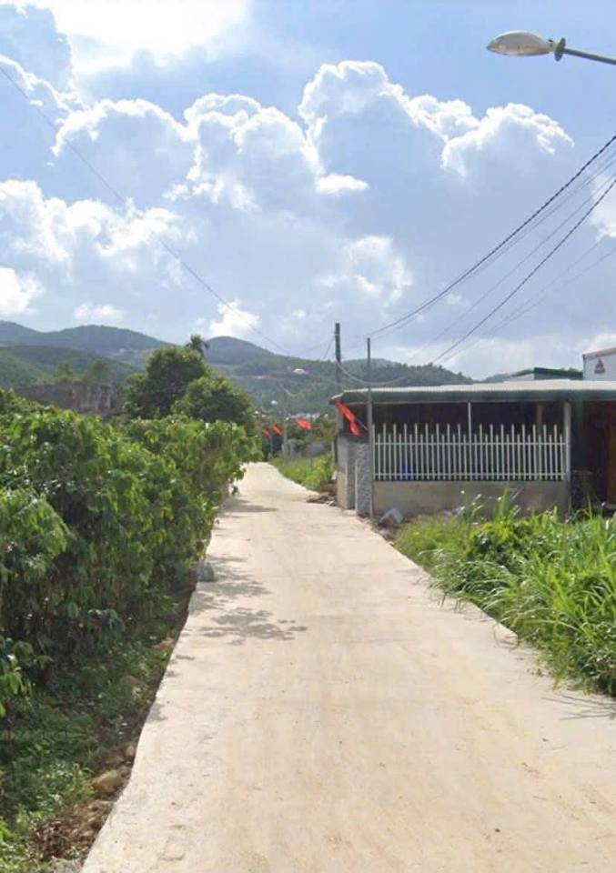 Đất thổ cư 1000m² hẻm 57 Mai Thúc Loan, Bảo Lộc - Giá chỉ 1.25 tỷ!