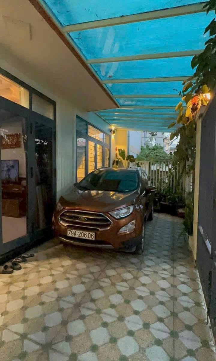 Nhà đẹp Lữ Gia Đà Lạt 125m² giá 7.8 tỷ - View thoáng mát, sẵn sàng vào ở!