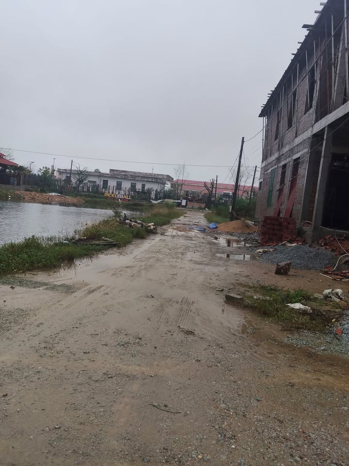 Đất nền Cẩm Nhượng 184m² giá 2 tỷ - Lô góc 2 mặt tiền đắc địa!