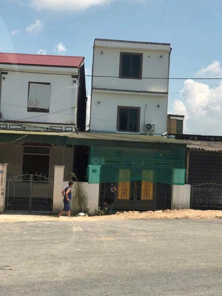 Bán nhà 3 tầng mặt đường Ngô Quyền, Thạch Hạ 114m² giá 3.8 tỷ - Cơ hội sở hữu nhà phố đẹp!