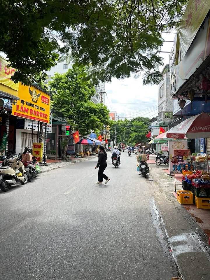 FrontHouse Mặt đường Thiên Lôi 122m² giá 8 tỷ - Vị trí kinh doanh đắc địa!