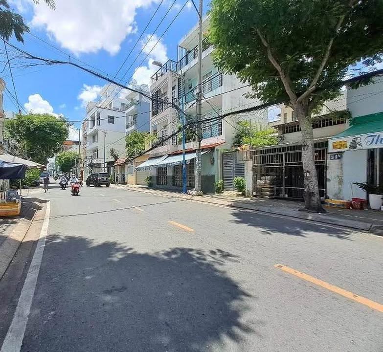 Nhà phố mặt tiền Hoàng Lê Kha quận 6, 66m² giá 7.95 tỷ - Đầu tư sinh lời ngay!