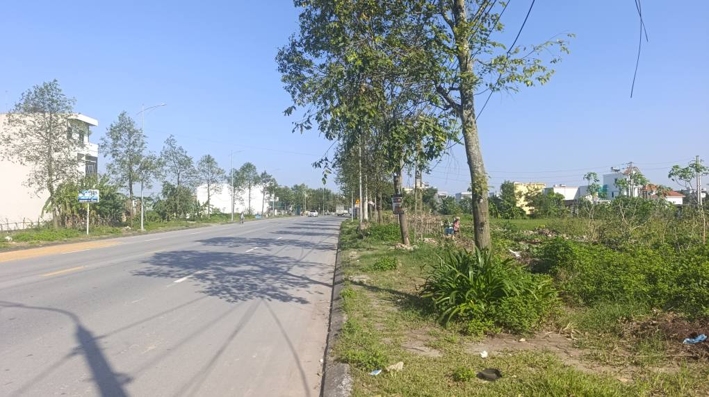 Đất nền mặt đường 39, Kiến Xương, 90m² - Giá chỉ 2.3 tỷ VND!