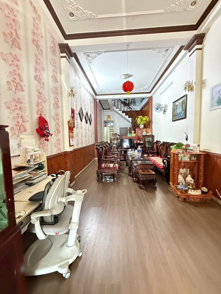 Nhà phố Hoàng Diệu, Buôn Ma Thuột 96m² giá 7.5 tỷ - Không thể bỏ lỡ!