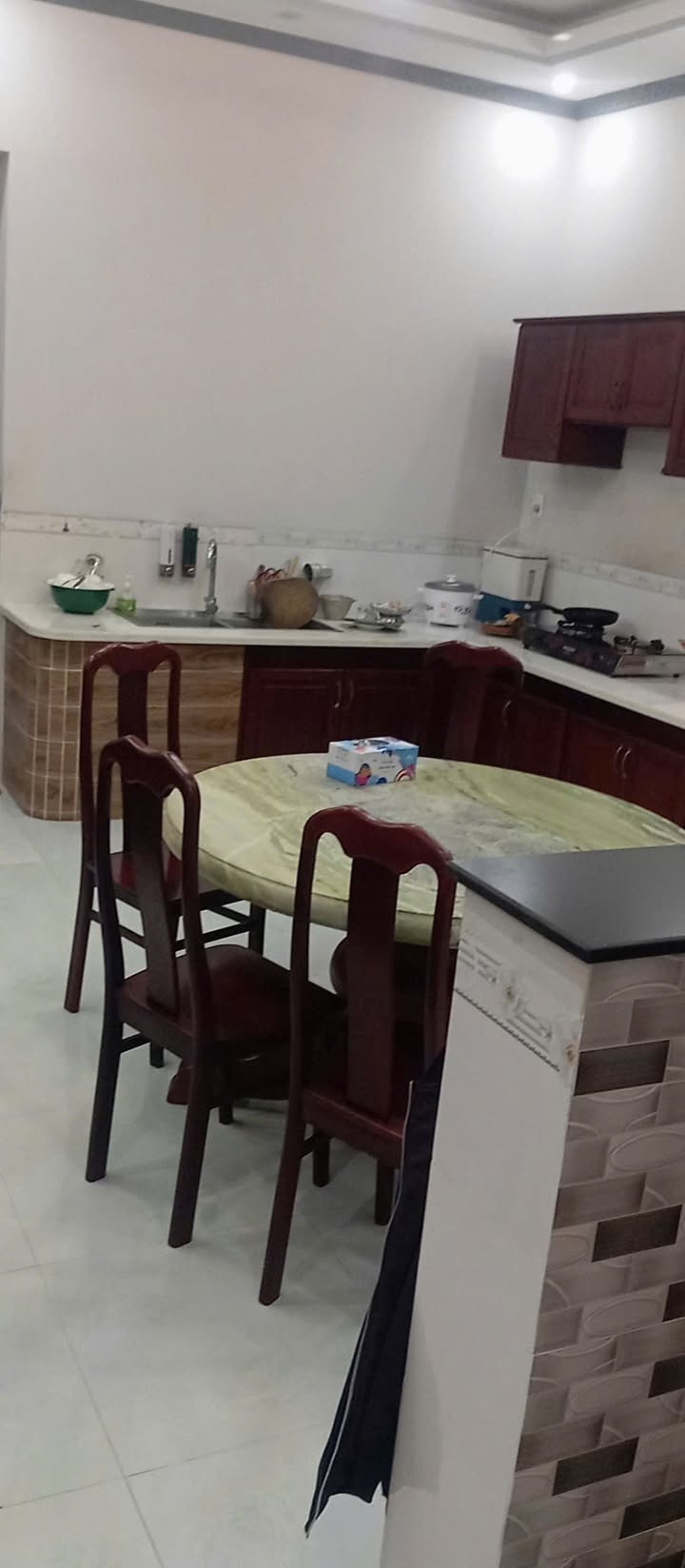 Nhà 1 trệt 2 lầu KDC An Thới 100m² giá 4.8 tỷ - Được tặng nội thất đầy đủ!