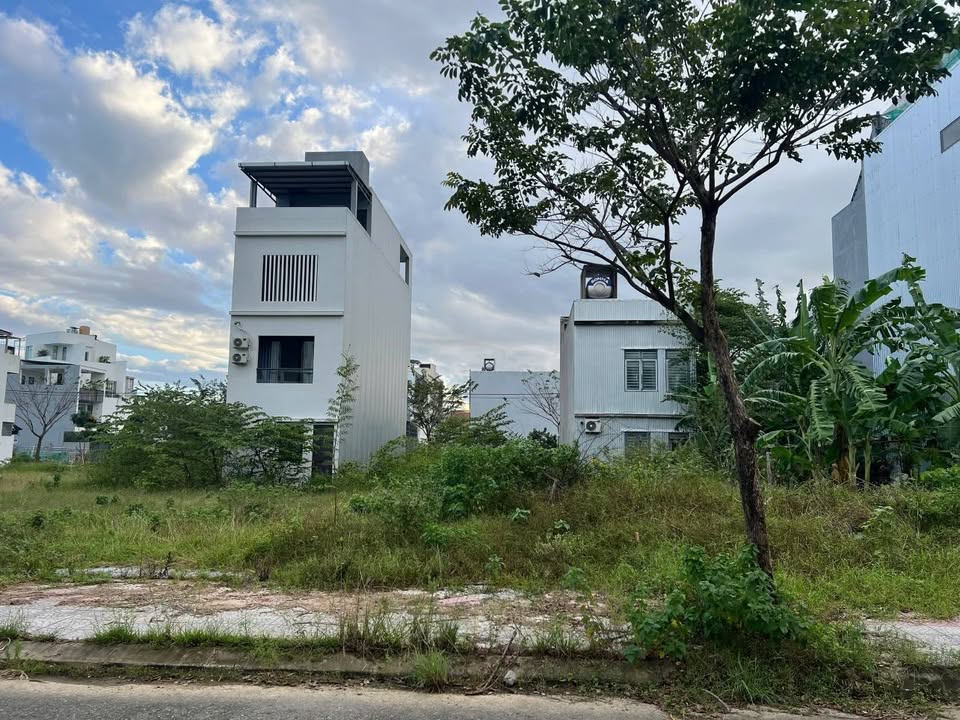 Đất nền Bờ Quan 2, Nam Hòa Xuân 100m² giá 5.95 tỷ - Cơ hội đầu tư tuyệt vời!