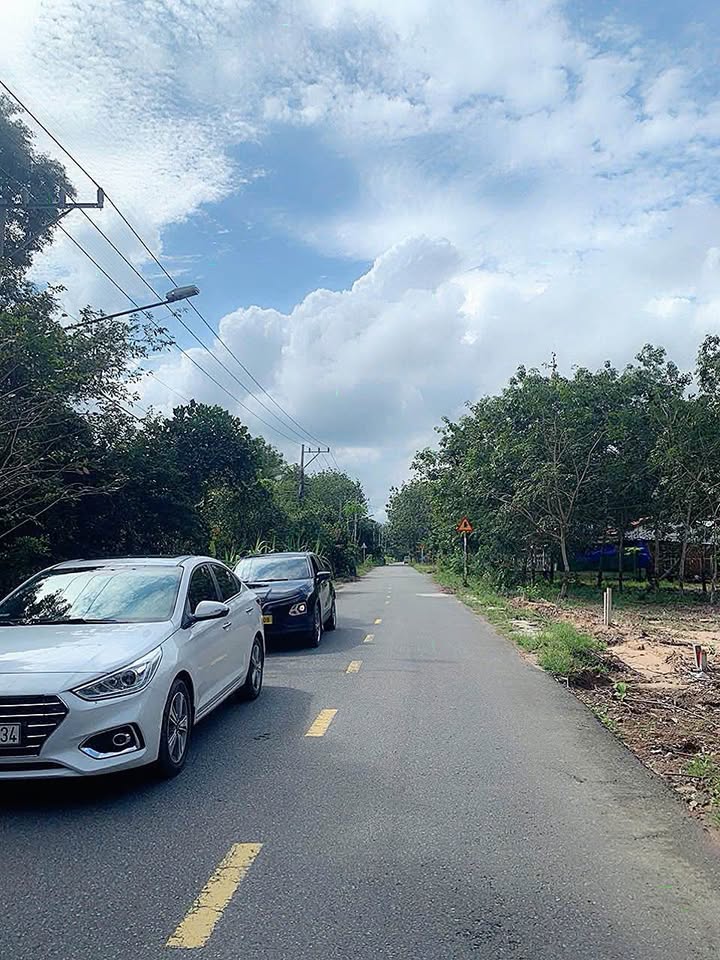 Đất nền Long Nguyên 310m² giá 700 triệu - Mặt tiền đường nhựa thông