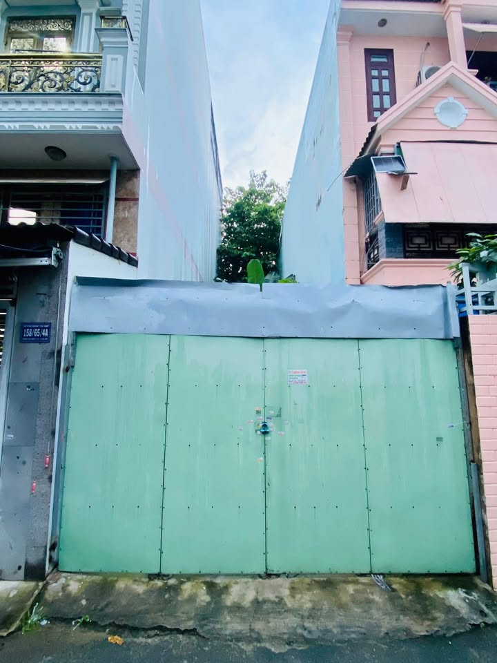 Đất Gò Vấp 82m² giá 6.88 tỷ - Đường xe hơi thông, vị trí đẹp!