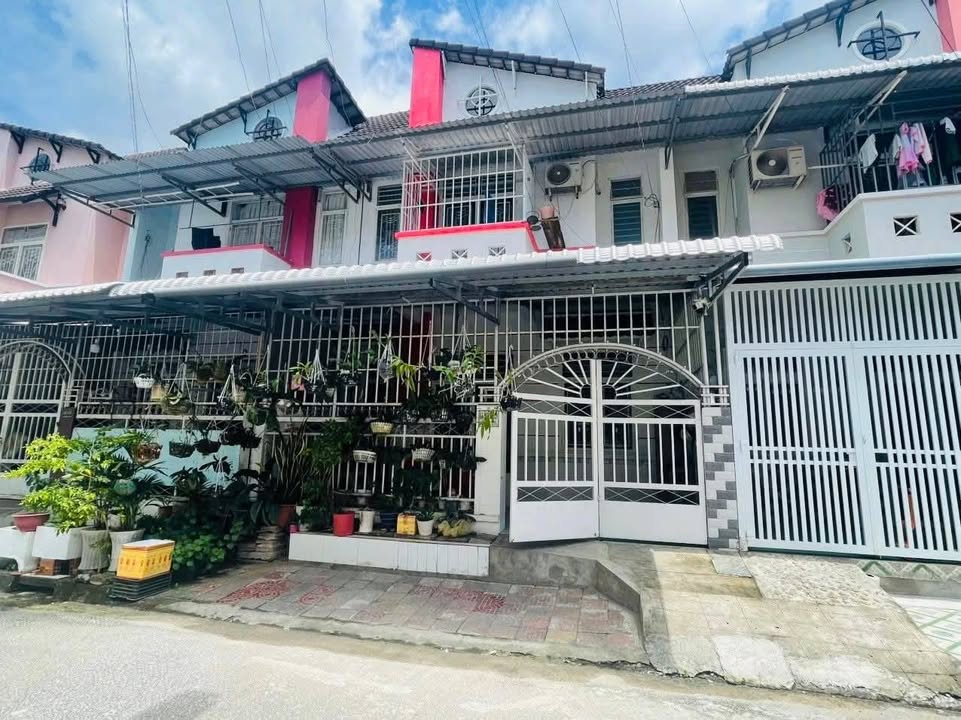 Nhà phố hẻm 90 Nguyễn Bình Khiêm, Rạch Giá 72m² giá 1.6 tỷ - An ninh và tiện nghi