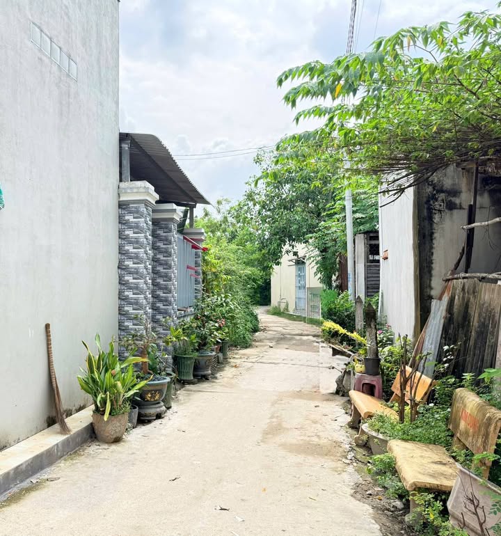 Đất thổ cư Gò Công 100,6m² giá 790 triệu - Tiện ích đầy đủ, an ninh tốt!