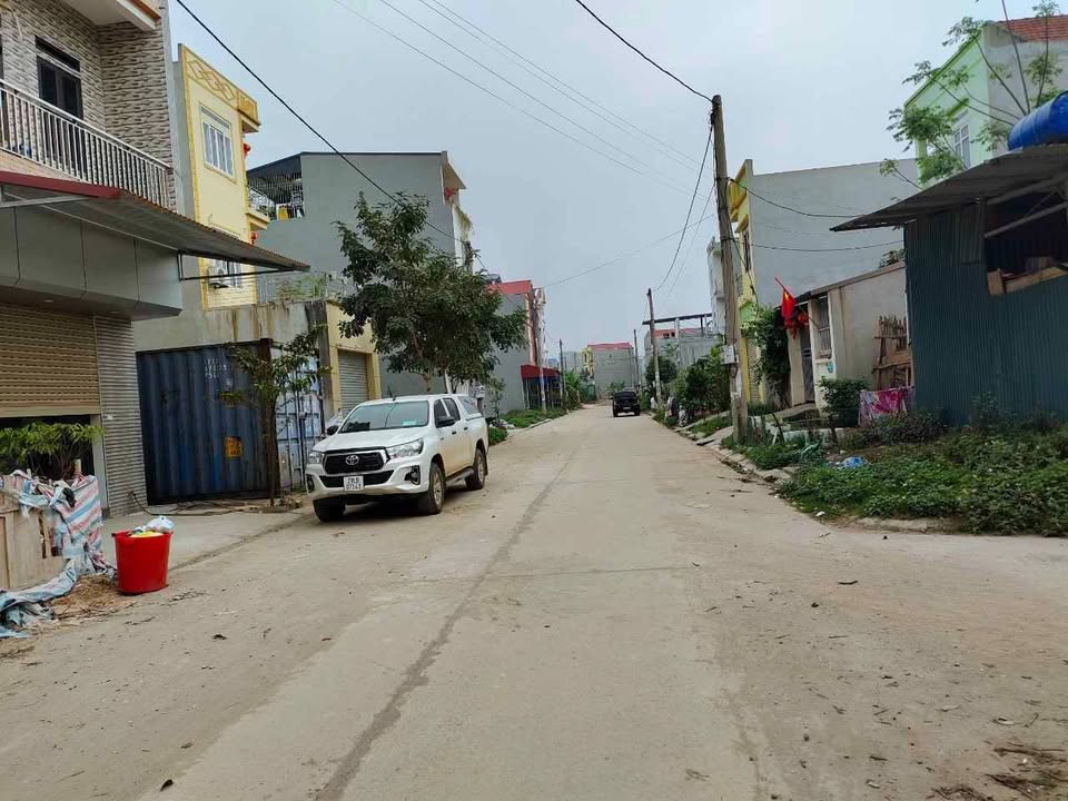 Đất nền Bá Hiến 100m² giá 1.5 tỷ - Pháp lý rõ ràng, phong thủy tốt!