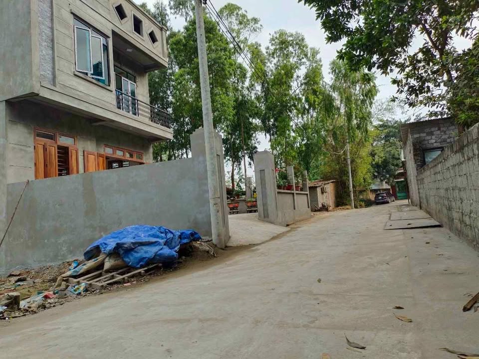 Bán đất Định Trung Vĩnh Yên 93m² giá 900 triệu - Hướng Đông, vị trí đẹp