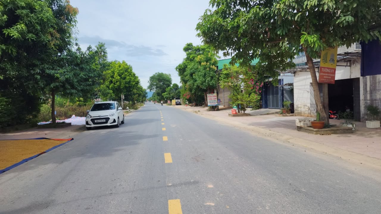 Đất nền Nguyễn Xí, Vinh 200m² giá 7 tỷ - Tiềm năng phát triển cao!