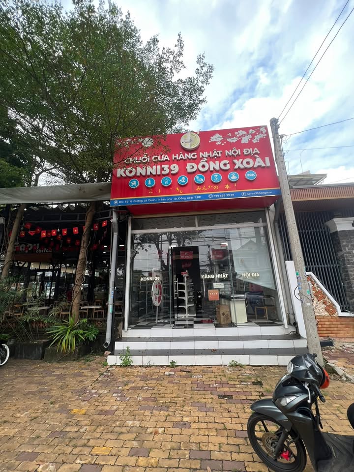 Cho thuê nhà lầu mặt tiền Lê Duẩn Đồng Xoài 4 phòng ngủ - Mặt tiền kinh doanh thuận lợi!