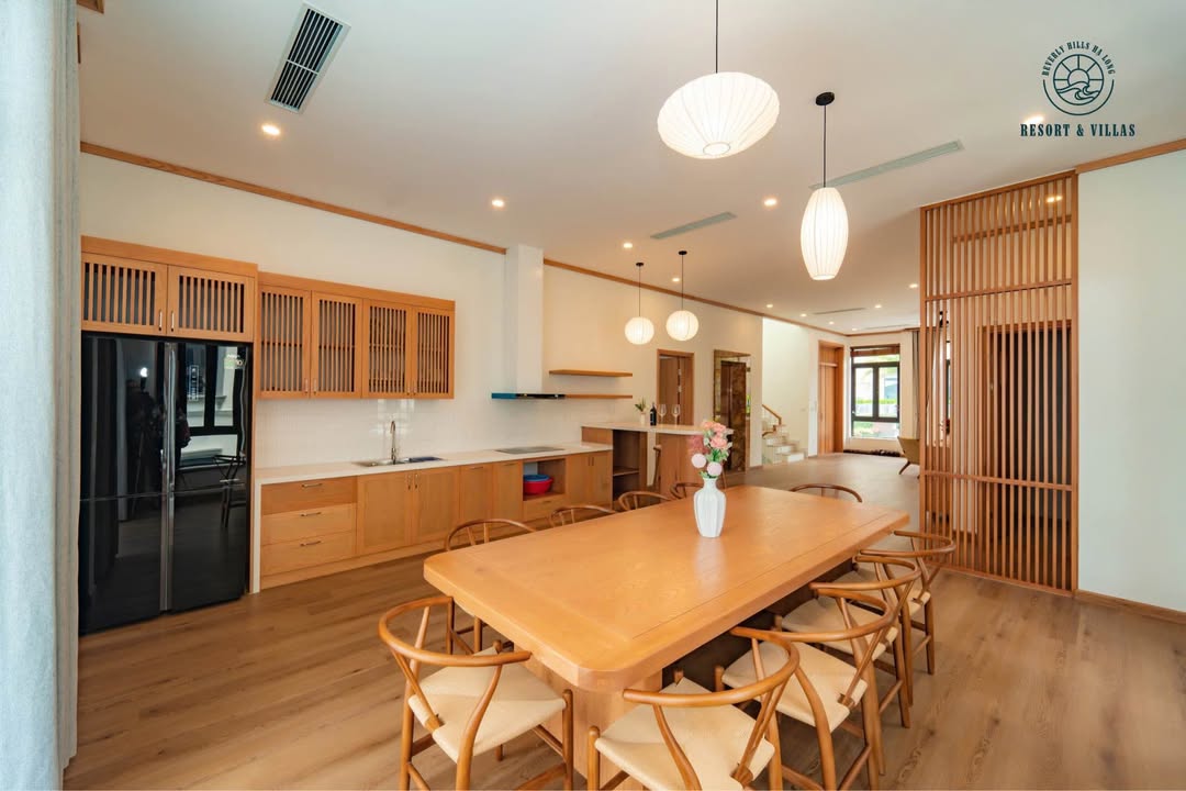 Biệt thự nghỉ dưỡng Beverly Hills Hạ Long 240m² giá 29.6 tỷ - View biển tuyệt đẹp!