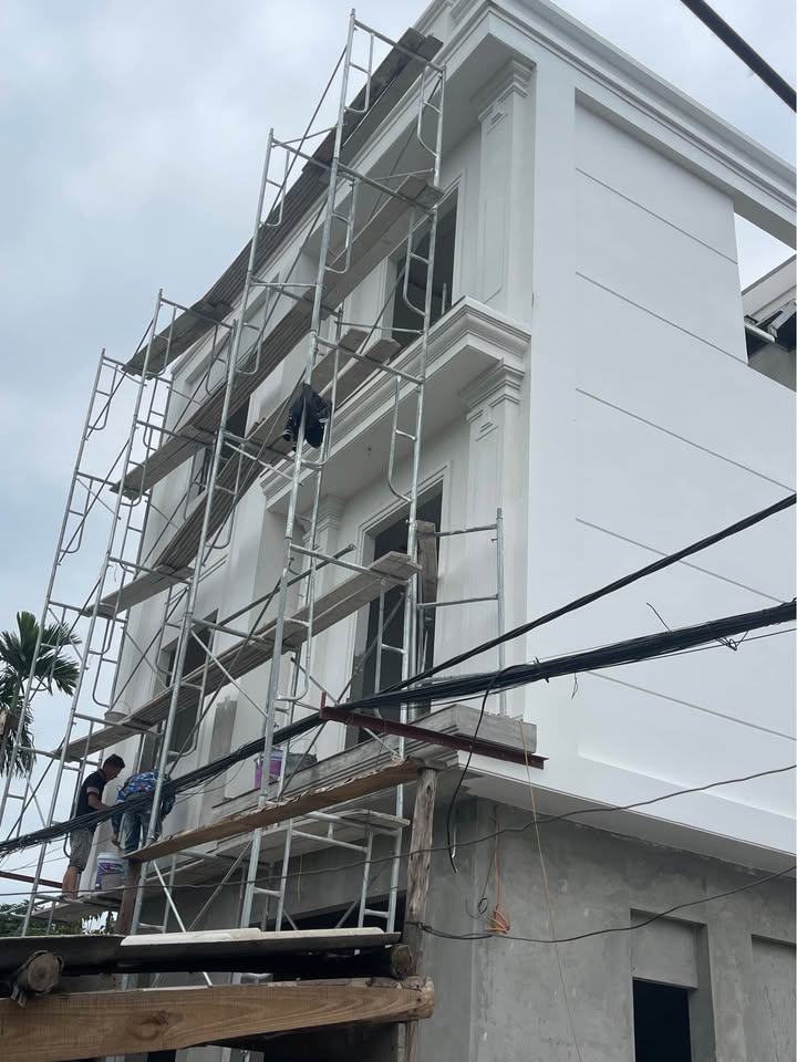 Nhà 3 tầng Đông Hải 1, Hải Phòng 41m² giá 2.68 tỷ - Sổ đỏ chính chủ, ô tô đỗ thoải mái!