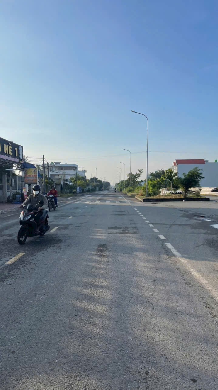 Đất nền mặt tiền đường Trần Thế Sinh, Bến Lức, 150m² - Giá chỉ 4.8 tỷ