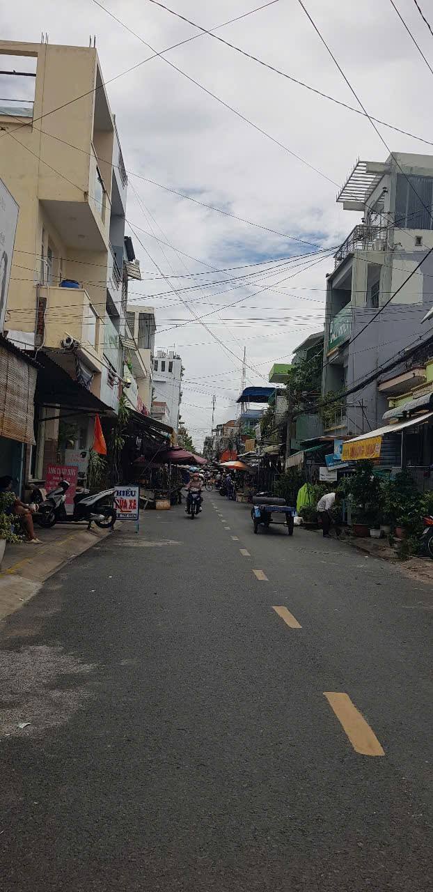 Nhà cấp 4 mặt tiền chợ Bình Khánh, An Giang 65m² giá 3.5 tỷ - Đầu tư sinh lời!