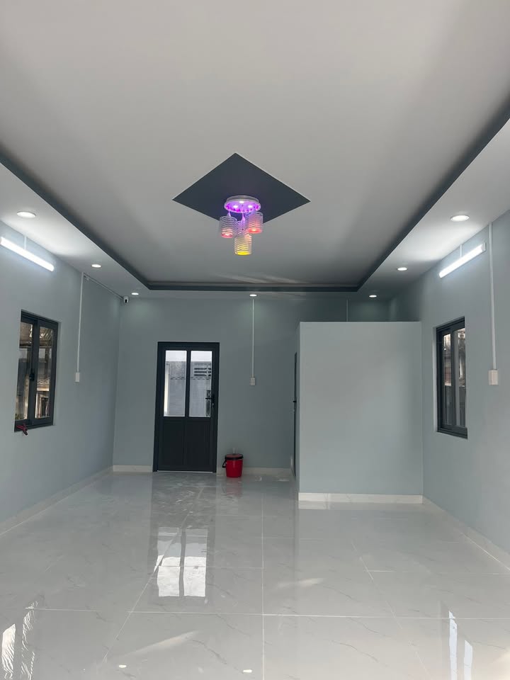 Nhà bán tại Quốc lộ 57, xã Sơn Định, 118m² giá 1.95 tỷ - Nhà mới 95%!