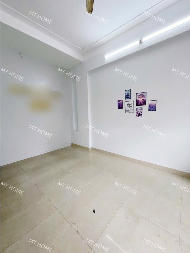 Cho thuê nhà 4 tầng tại phường Hoàng Văn Thụ, Bắc Giang - Vị trí trung tâm sầm uất!