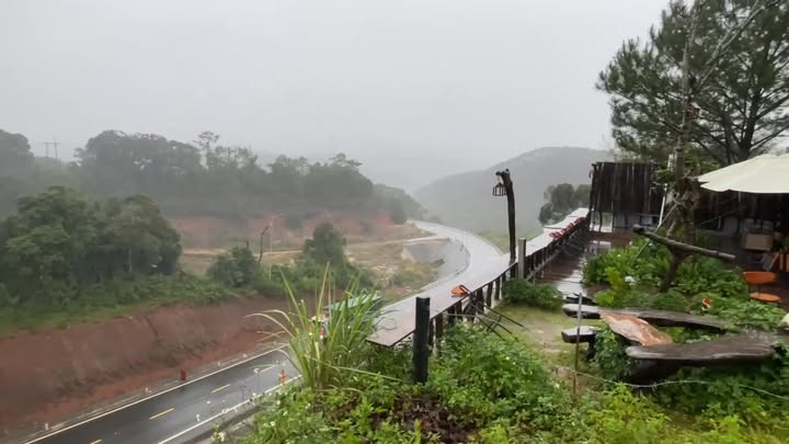 Đất nền đường Ngô Quyền Kon Tum 280m² - View săn mây tuyệt đẹp!